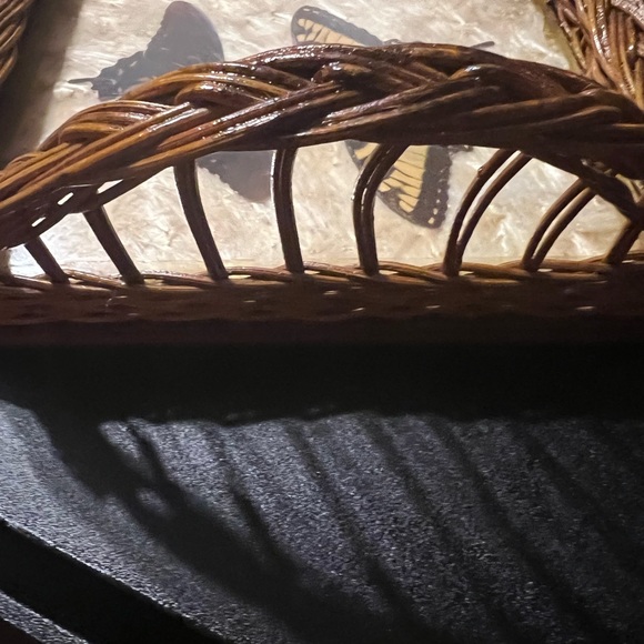 Wooden and wicker serving tray/ trinket tray - Picture 4 of 6